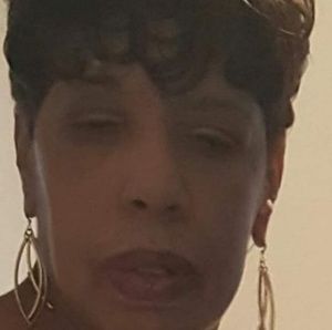 Meet your Posher, Debby